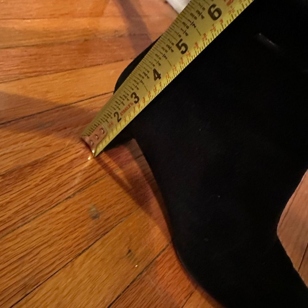 Kid suede Ferragamo black mid-heel booties pre-owned size 8 B Italian-made - Picture 4 of 16